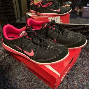 Nike Sneakers Women’s Size 7.5